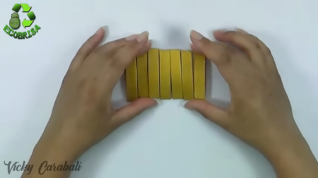 Hacer una cesta con rollos de cartón
