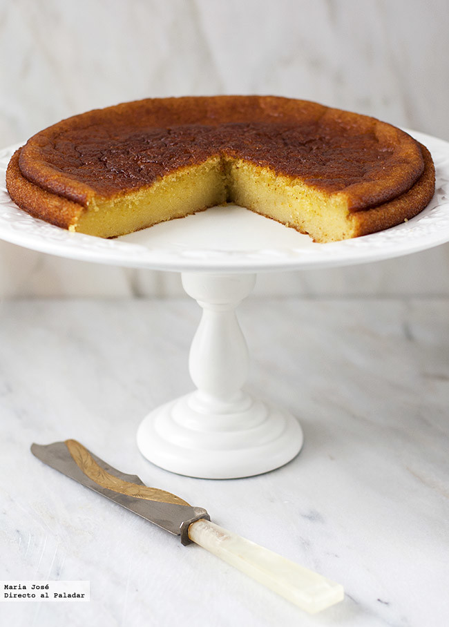 Bizcocho de naranja y aceite de oliva: la masa densa y húmeda de esta receta os encantará