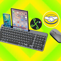 Paquete de teclado y mouse baratos: así no necesitas comprar un soporte para tu teléfono por aparte