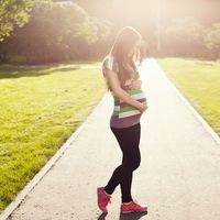 "Mantener a un hijo cuesta mucho dinero", una madre denuncia los comentarios que ha recibido tras anunciar su cuarto embarazo