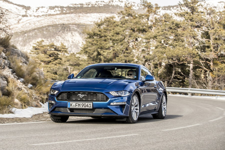 Comparativa Ford Mustang vs BMW Serie 4