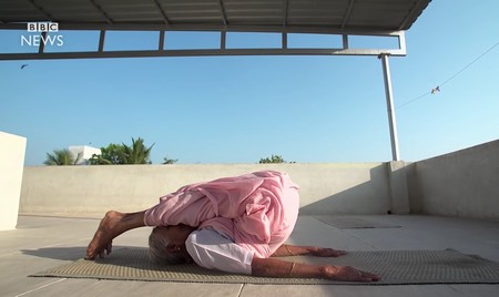 Nanammal sigue practicando y enseñando Yoga a sus 98 años: una visión del Yoga tradicional y minimalista