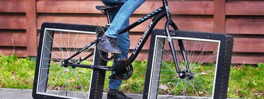 Reinventar la rueda: este youtuber ha creado la bicicleta con ruedas cuadradas. Y funciona como un tanque