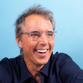 Dan Buettner, experto en longevidad: "Hacer esto en casa podría ser el mejor truco de longevidad que existe"