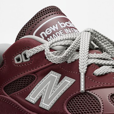 De color vino y con inspiración preppy, New Balance tiene las zapatillas elegantes para no dejar de usar esta temporada 