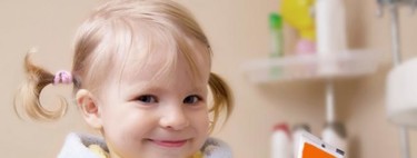 Pasta de dientes para niños pequeños, ¿tiene que llevar flúor? 