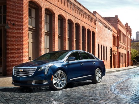 El Cadillac XTS 2018 se actualiza para no dar vía libre al Mercedes-Benz Clase E