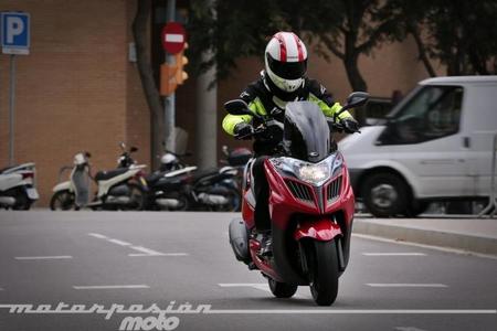 Kymco Yager GT 125i/300i, prueba (valoración, galería y ficha técnica)