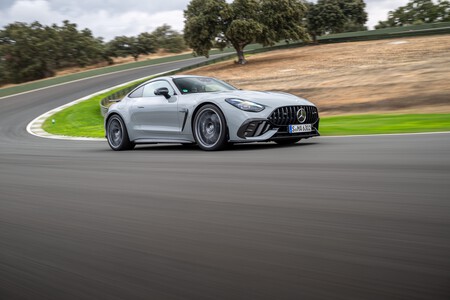 Mercedes-AMG GT 63 PRO 4MATIC+ 2025