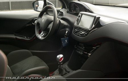 Peugeot 208 GTi 30th, toma de contacto