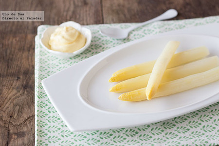 Cómo cocer espárragos blancos en casa. Receta