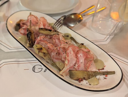 Alcachofas y guanciale de Garbo