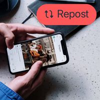 Qué es el nuevo símbolo que ha aparecido en Instagram y por qué es un adiós a la poca intimidad que nos quedaba