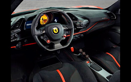 Ferrari 488 Pista: primeras fotos y datos, filtrados