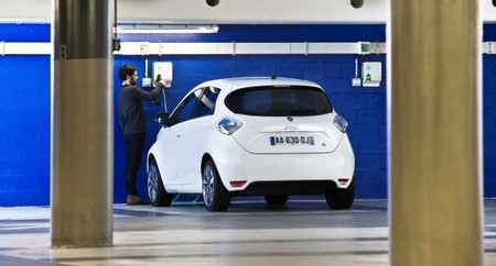 Francia debe replantear su estrategia con el coche eléctrico
