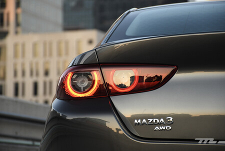 Mazda 3 Sedan Turbo Video Prueba Mexico 12