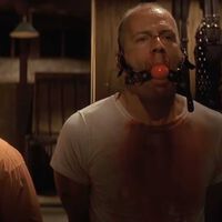 Bruce Willis casi se queda sin su icónico papel de 'Pulp Fiction'. La clave fue que otro actor la cagó antes que él