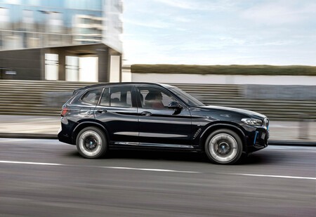 BMW iX3 2022