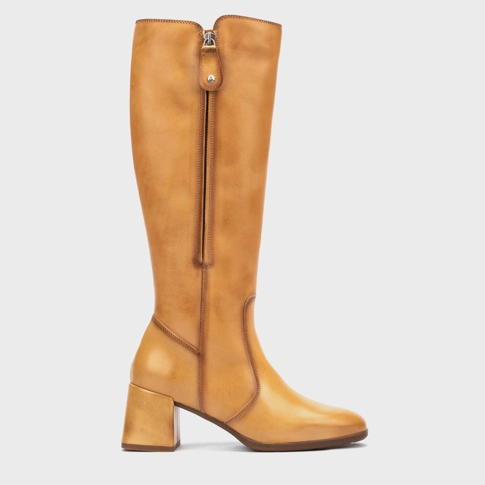 Botas de mujer de piel con cremallera

