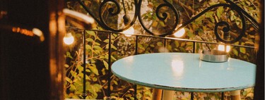 Cinco ideas sencillas para que un balcón pequeño parezca mucho más grande 