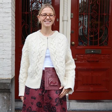 El pantalón de Sfera con un estampado tapiz muy peculiar que hace tipazo y todas compran para la oficina