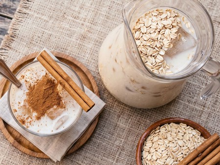 Cómo hacer agua de horchata con avena y canela: perfecta para acompañar los antojitos de la noche mexicana