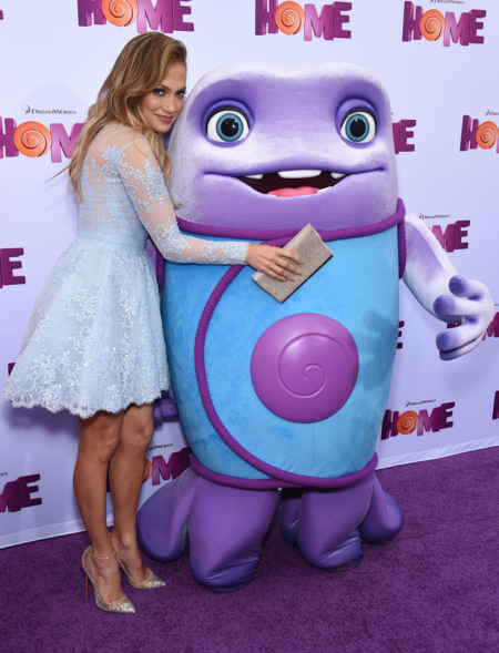 Jennifer Lopez presume de hijos en la alfombra roja