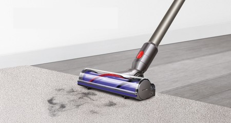 10% de descuento en el aspirador de tipo escoba Dyson V8 Animal + sólo hoy hasta medianoche en eBay: se queda en 269,99 euros