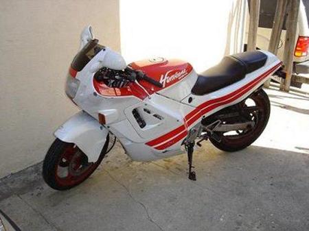Honda_CBR_600_F_Hurricane_1987