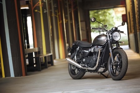 La Triumph Street Twin se renueva con 65 CV, 80 Nm de par motor y mucha más tecnología