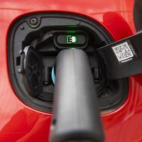 España tendrá más puntos de recarga ultrarrápida de 250 kW para coches eléctricos: el Gobierno elimina las trabas a su despliegue