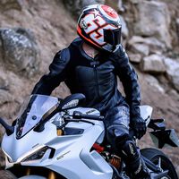 Hace 30 años los japoneses estaban muy preocupados por la salud mental por culpa de la sobreinformación. ¿La solución? Las motos, también en 2025