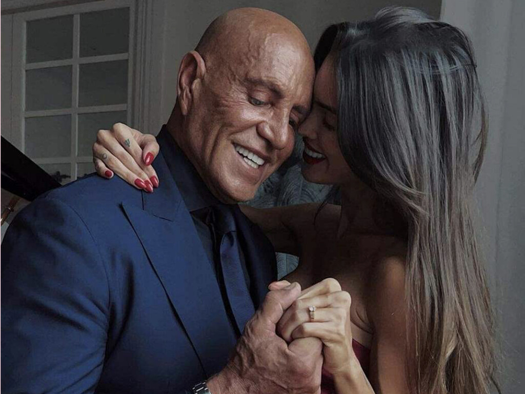 Kiko Matamoros hinca rodilla y pide matrimonio a Marta López con este espectacular anillo: todos los detalles de la boda