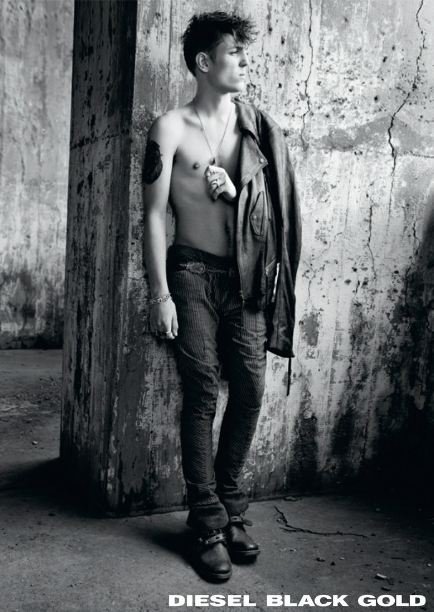 Estética rock y ambiente bohemio en la campaña de Diesel Black Gold Otoño-Invierno 2011/2012