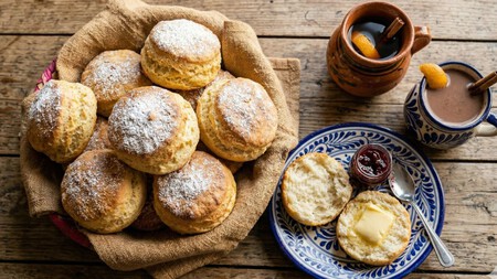 Cómo hacer bisquets esponjositos con la receta y trucos del chef José Ramón Castillo