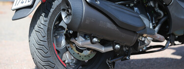 Mitad scooter y mitad kart: Suzuki tiene en el horno un triciclo para revolucionar el mercado de las motos