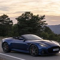 Un millonario canadiense sale al rescate de Aston Martin y le inyecta una necesaria dosis de dólares