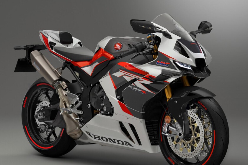 Sorpresa! La Honda CBR1000RR-R llegaría en 2024 con una profunda