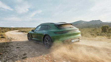 PorscheTaycan CrossTurismo