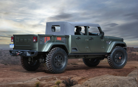 Jeep Crew Chief 715 Concept trasera