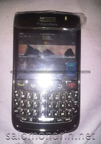 BlackBerry Bold 9780, teclado QWERTY con BlackBerry OS 6.0