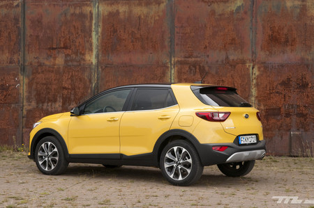 Comparativa Hyundai Kona Kia Stonic 4