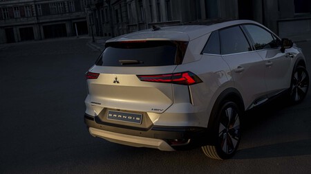 Mitsubishi Grandis 2026 2