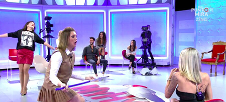 ¡Buenísimo! Nagore Robles y María Jesús Ruiz recrean el vídeo viral de Aurah Ruiz intentando entrar en casa de Jesé Rodríguez