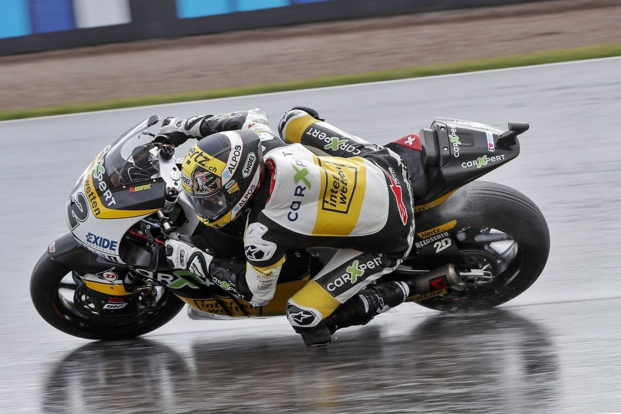 Thomas Luthi toca el cielo de Brno para apretar la general de Moto2 con el infierno de Morbidelli