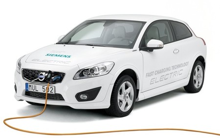 Nuevo Volvo C30 eléctrico, ahora con recarga semi-rápida
