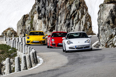 El Porsche 911 GT3 cumple 20 años, y la nueva generación de esta bestia de circuito está al caer