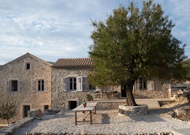 Villa Kalos: Una escapada de ensueño a la isla más mitológica de Grecia