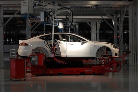 Tesla Ensamblado