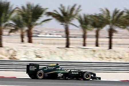 f1_jarno-trulli-y-lotus-durante-los-libres3-del-gp-de-bahrein.jpg